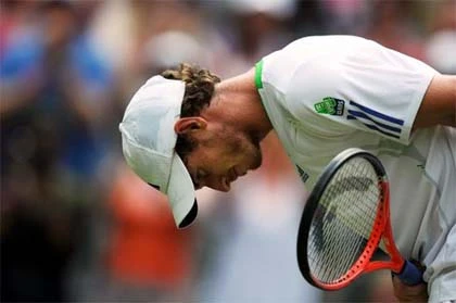 Vợ chồng Hoàng tử Anh cổ vũ Murray ở Wimbledon ảnh 7