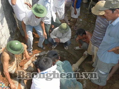 Đào giếng phát hiện xương hóa thạch khổng lồ ảnh 1