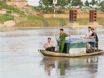 Bắt hung thủ vụ xác chết không đầu ở chung cư: 30 giờ truy tìm thủ phạm ảnh 5 Bắt hung thủ vụ xác chết không đầu ở chung cư: 30 giờ truy tìm thủ phạm ảnh 5