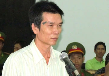 Hoãn xử vụ mưu sát giám đốc Công an tỉnh Khánh Hòa ảnh 1