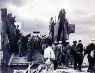 Tháng 11-1954, chuyến tàu đầu tiên đưa cán bộ miền Nam tập kết ra Bắc.