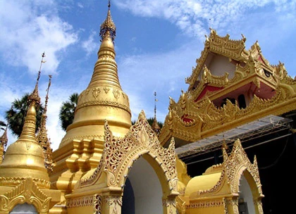 Người ăn xin cúng hơn 34.000 USD cho chùa ảnh 1