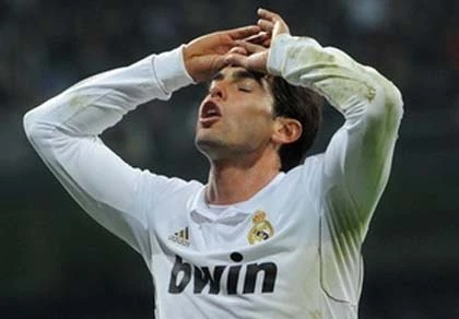 Real Madrid đã quyết định rao bán tiền vệ Kaka ảnh 1