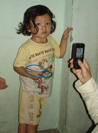 Bình Dương: Đột kích nơi bé gái 3 tuổi được tắm kiểu... “bạo hành” ảnh 2