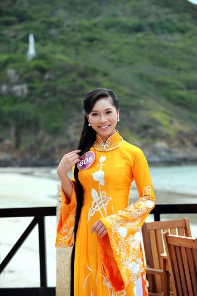 Thí sinh Hoa hậu Thế giới người Việt trong trang phục áo dài ảnh 9