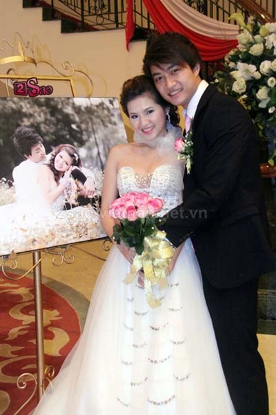 "Lý Công Uẩn" bất ngờ cưới vợ ảnh 14