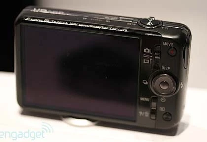 Ngắm 5 máy compact cảm biến CMOS của Sony ảnh 8