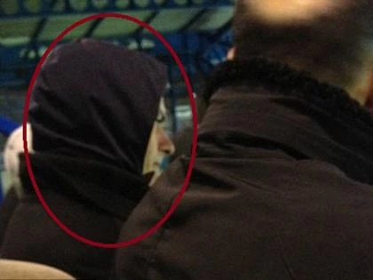 Mourinho giấu mình khi về lại Chelsea ảnh 2