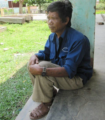 Cả làng phẫn nộ kẻ “hù“ có “thuốc thư” để hiếp phụ nữ ảnh 1