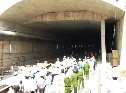 Chùm ảnh: Thông đốt hầm chui Thủ Thiêm số 1 và 2 ảnh 10