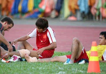 Vấn đề của U-23 Việt Nam: Tiền hung! ảnh 1