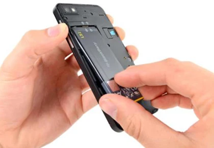 BlackBerry Z10 ghi điểm vì “dễ sửa chữa” ảnh 1 BlackBerry Z10 ghi điểm vì “dễ sửa chữa” ảnh 1