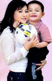 Cát Phượng: Hạnh phúc là tiếng thở dài... ảnh 1