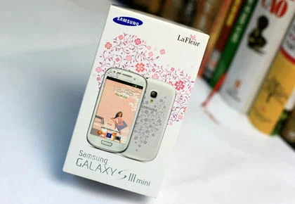 Galaxy S III mini phiên bản dành riêng cho ngày 8/3 có gì lạ? ảnh 2 Galaxy S III mini phiên bản dành riêng cho ngày 8/3 có gì lạ? ảnh 2