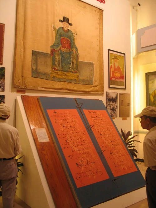 Lần đầu trưng bày chân dung anh hùng dân tộc Nguyễn Trãi ảnh 2 Lần đầu trưng bày chân dung anh hùng dân tộc Nguyễn Trãi ảnh 2