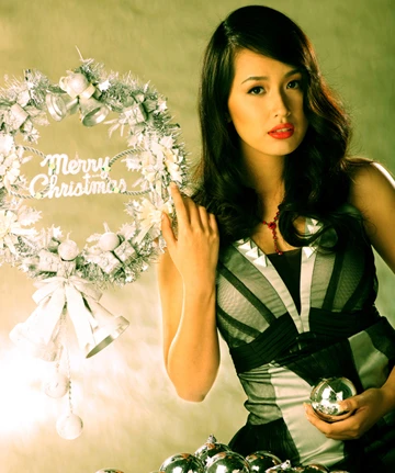Mai Phương Thúy gợi cảm đón Noel ảnh 6