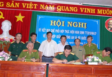 Quân đội và Công an thị xã Thuận An ký quy chế phối hợp ảnh 1 Quân đội và Công an thị xã Thuận An ký quy chế phối hợp ảnh 1