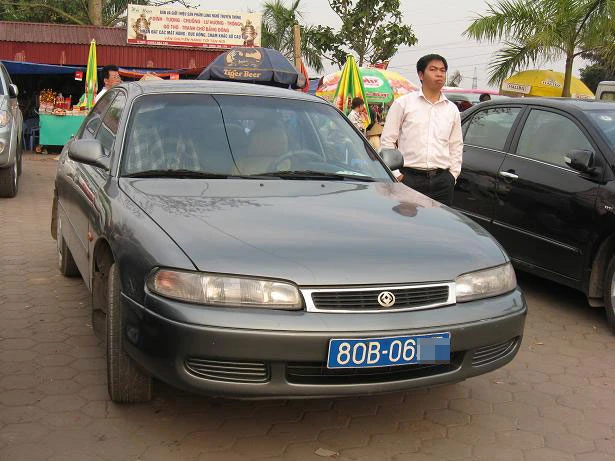 Xe công nườm nượp về lễ khai ấn Đền Trần ảnh 2