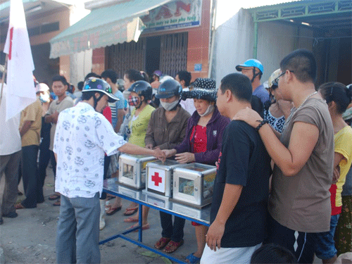 Tài xế ngủ gục, xe tông quán mì làm 7 người chết ảnh 3