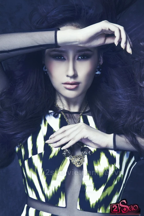 Mai Phương Thúy “nổi loạn” trong hình ảnh mới ảnh 5