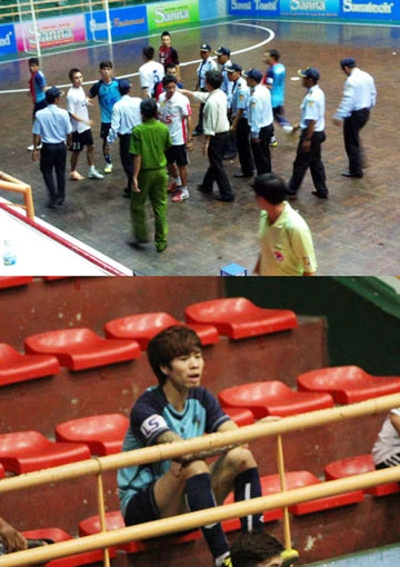 Giải Futsal: Cầu thủ đấm vào mặt trọng tài ảnh 1