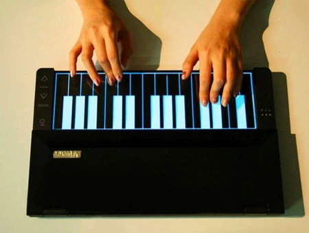 Phòng thu âm trên bàn tay ảnh 2