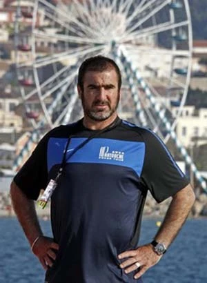 Eric Cantona "bắt bệnh" bóng đá Anh ảnh 1