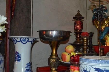 Chùa Một Cột xuống cấp nghiêm trọng ảnh 8 Chùa Một Cột xuống cấp nghiêm trọng ảnh 8