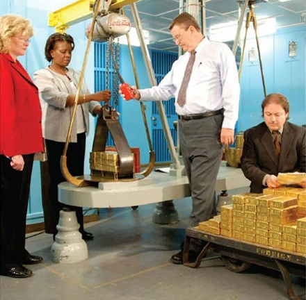 Khám phá hầm vàng lớn nhất thế giới ảnh 4