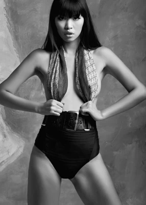 Ngắm siêu mẫu Hà Anh-nữ chiến binh gợi cảm ảnh 2