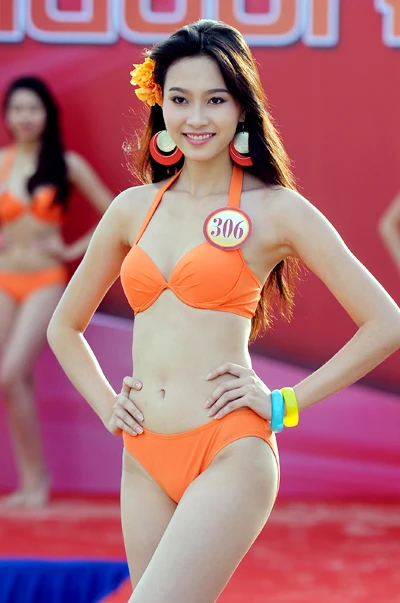 10 ngôi sao sáng giá cho ngôi vị Hoa hậu Việt Nam ảnh 2