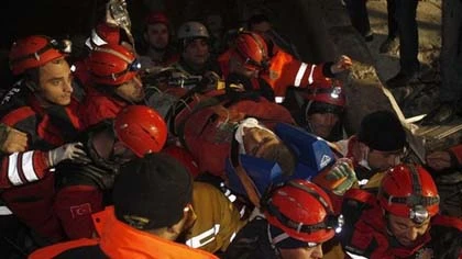 Sống sót sau 100 giờ bị chôn vùi ảnh 1