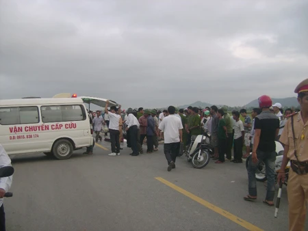 Hai trung úy hy sinh trên đường làm nhiệm vụ ảnh 4