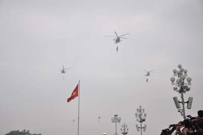 Hình ảnh Lễ mít-tinh, diễu binh, diễu hành kỷ niệm 1.000 năm Thăng Long - Hà Nội ảnh 3