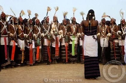 Vào nơi phụ nữ có thể ngủ với... bất kỳ ai ảnh 5