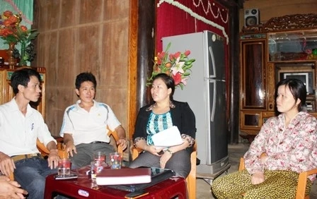 Nộp hàng trăm triệu, vừa đến Hàn Quốc thì bị bắt ảnh 1
