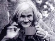 Cách học ngoại ngữ đặc biệt của thi sĩ Bùi Giáng ảnh 1