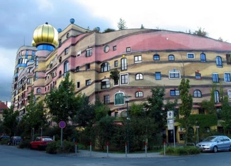 Những công trình kiến trúc kỳ lạ nhất thế giới ảnh 2 Những công trình kiến trúc kỳ lạ nhất thế giới ảnh 2