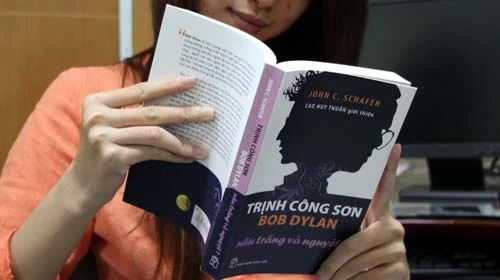 Trịnh Công Sơn không là Bob Dylan ảnh 1