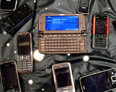 Bộ sưu tập điện thoại Nokia. Ảnh: Mobilelinux.