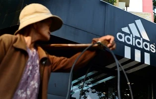 Adidas VN lòng vòng chuyển giá ảnh 1