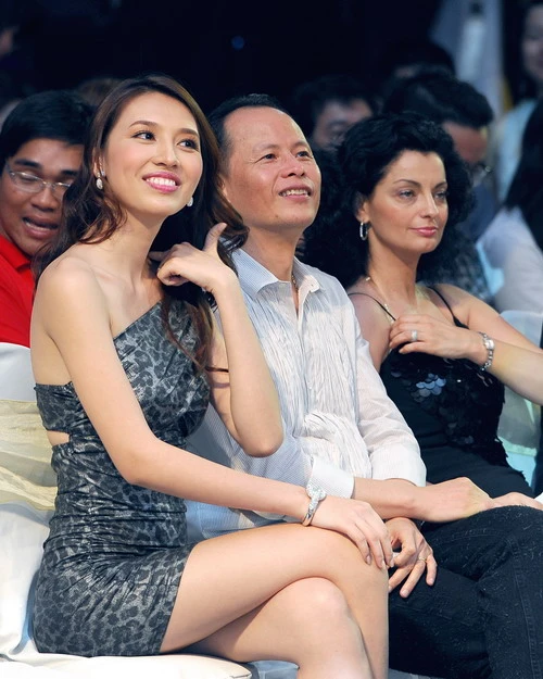 Huỳnh Thanh Tuyền cùng chồng xem khiêu vũ ảnh 2