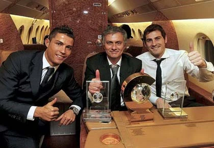 Bầu chọn QBV 2011: Casillas ưu tiên người nhà ảnh 1