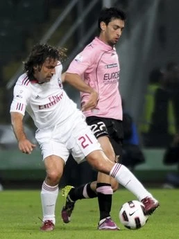 Juventus ký hợp đồng với Andrea Pirlo ảnh 1