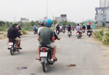 Quái xế” tung hoành giữa khu dân cư ảnh 1