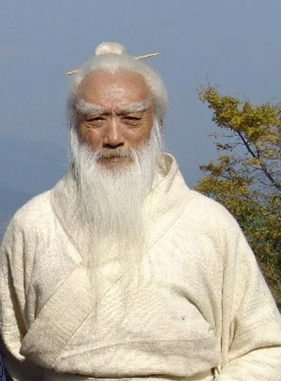 Kẻ đánh lén trong "Ỷ thiên Đồ long ký " ảnh 2