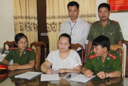 Xuất ngoại bắt đối tượng truy nã quốc tế ảnh 2