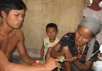 Dùng miệng “thổi” bệnh ảnh 2