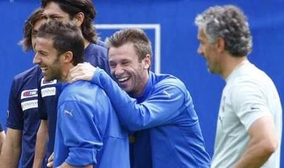 Chuyên gia Nguyễn Văn Vinh nghiêng về Italia.... Ảnh: Reuters