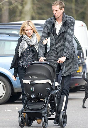 Crouch bị bắt gặp bên gái lạ: Không được “miếng” còn mang tiếng ảnh 3